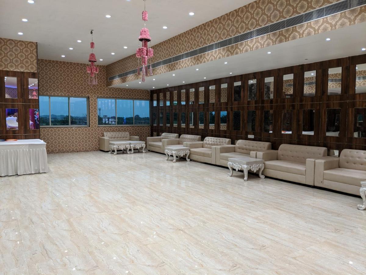The Prestige Hotel & Convention Panposh Exterior foto